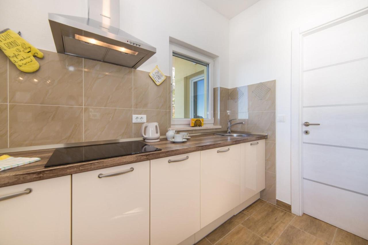 Apartment Maris Макарска Екстериор снимка