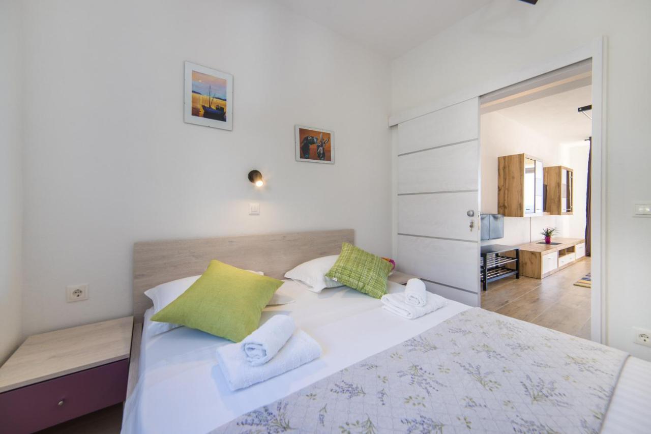 Apartment Maris Макарска Екстериор снимка