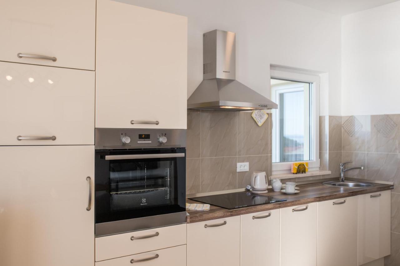 Apartment Maris Макарска Екстериор снимка